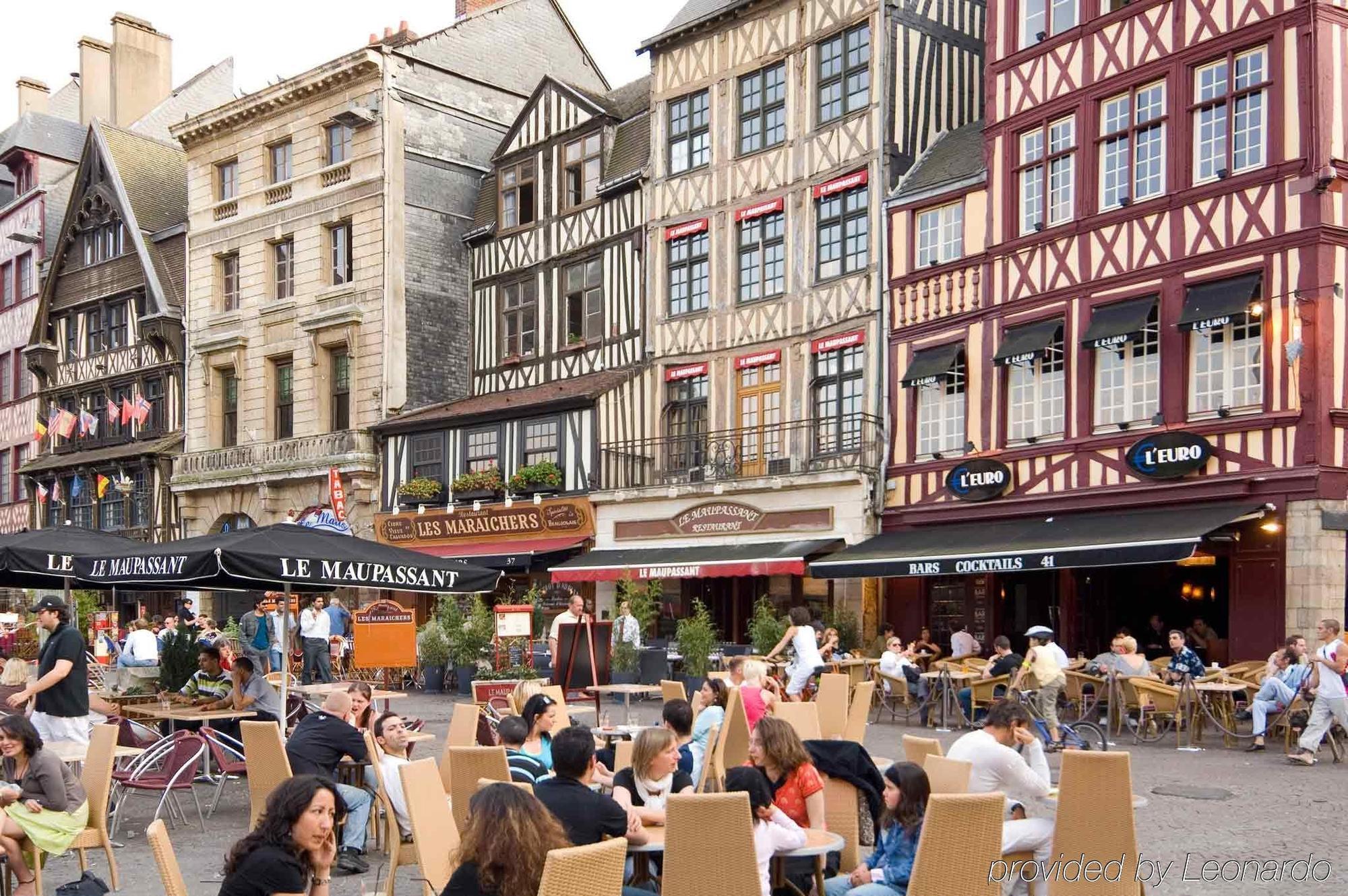 B&B Hotel Rouen Centre Rive Droite Exteriör bild